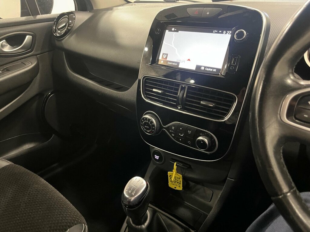 Renault Clio 1.2 16V Dynamique Nav White #28