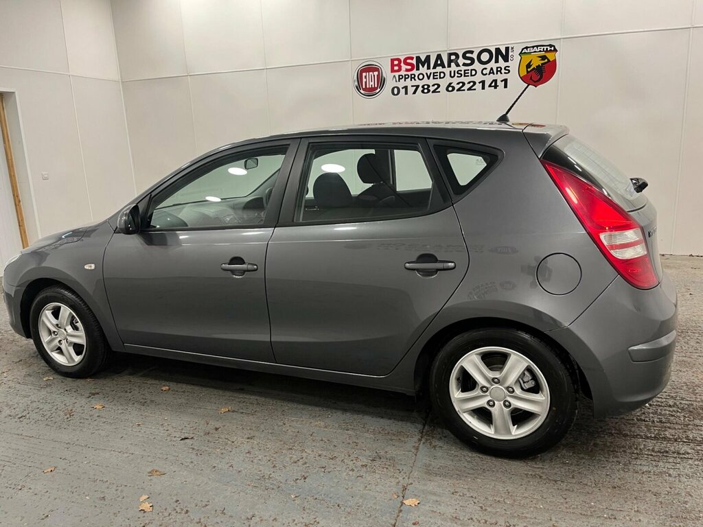 Hyundai I30 1.4 Comfort Euro 4 #6