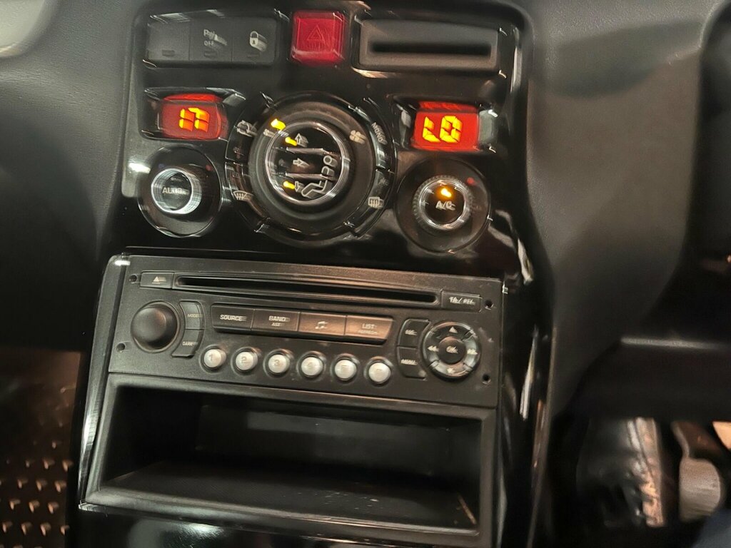 Citroen C3 Picasso Black #33