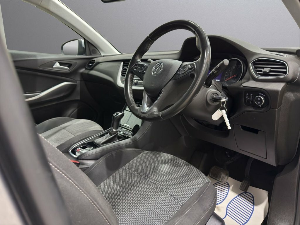 Vauxhall Grandland X 1.2L Se Premium Grey #2