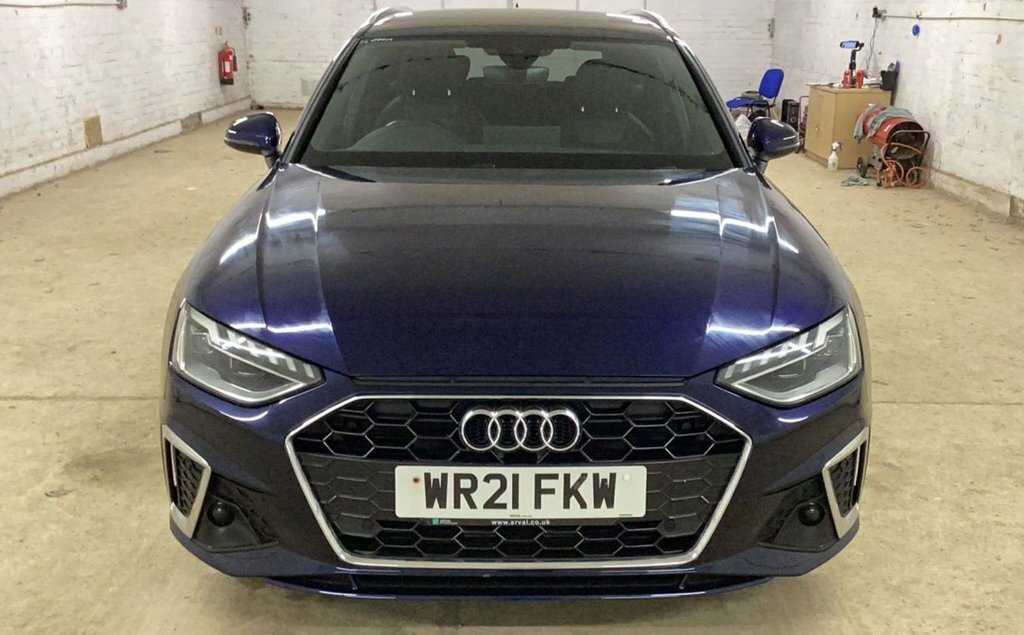 Audi A4 Avant 2L S Line Blue #4