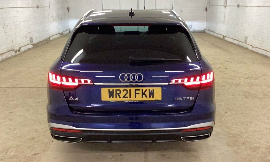 Audi A4 Avant 2L S Line Blue #6