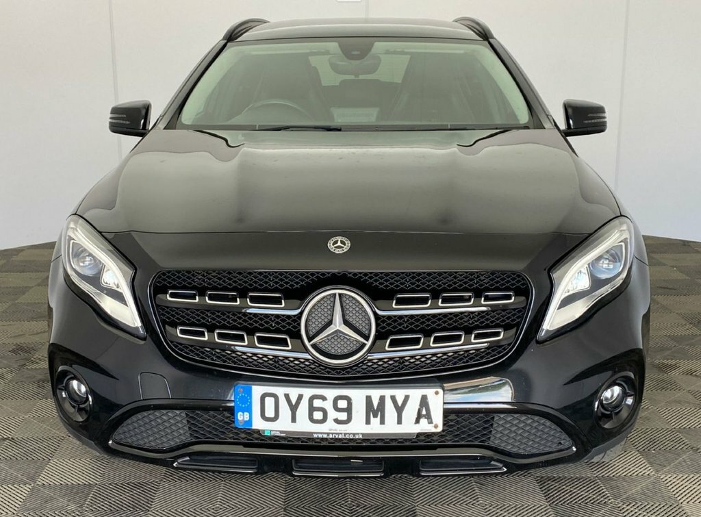 Mercedes-Benz GLA Class 1.6L Urban Edition Black #4