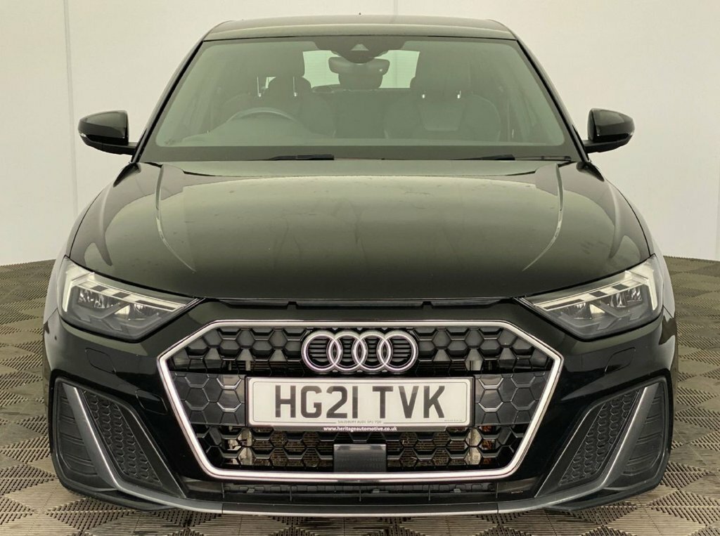 Audi A1 1L S Line HG21TVK Black #4