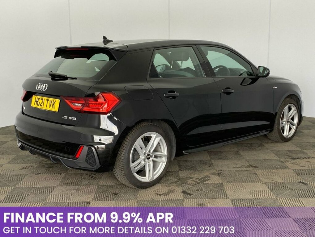 Audi A1 1L S Line HG21TVK Black #3