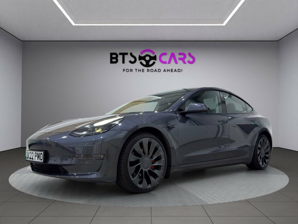 Tesla Model 3 Saloon Grey