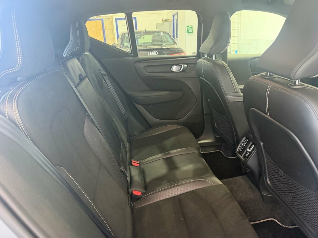 Volvo XC40 Volvo Estate 2.0 T4 Inscription Awd Geartronic Blue #7