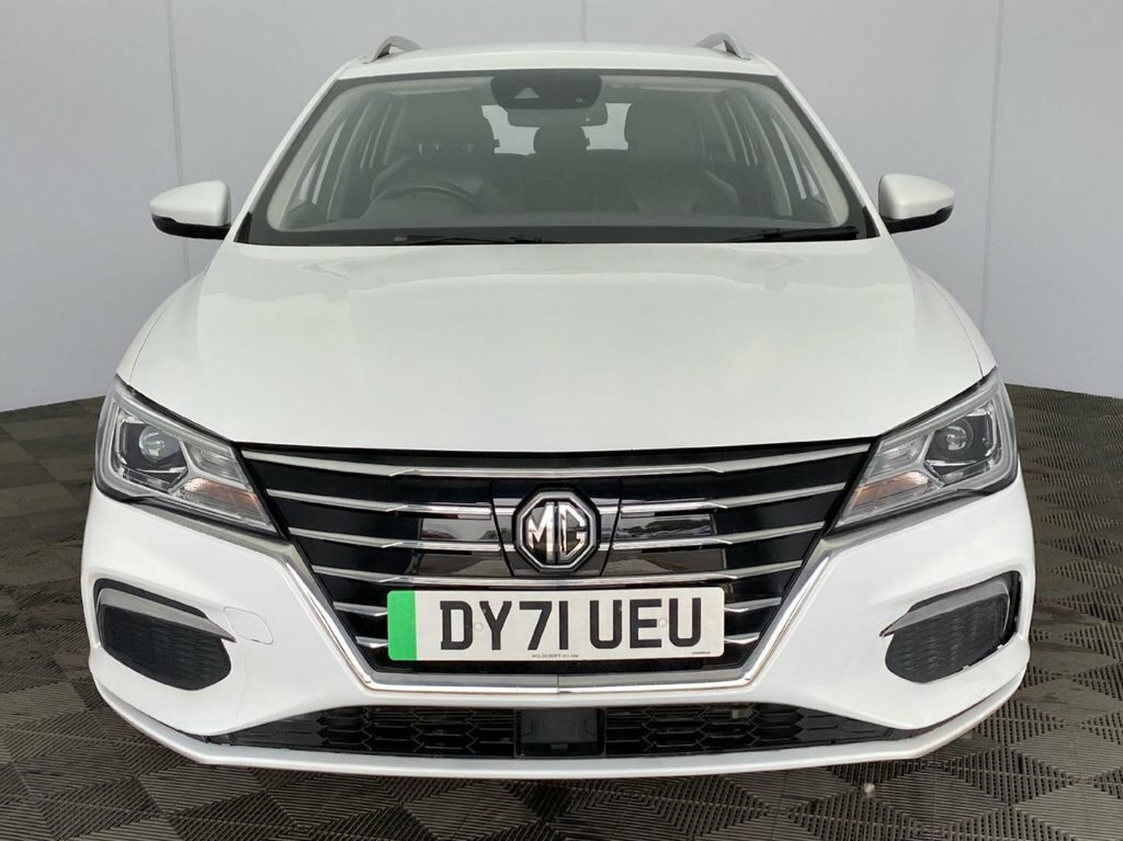 MG MG5 Estate White #4