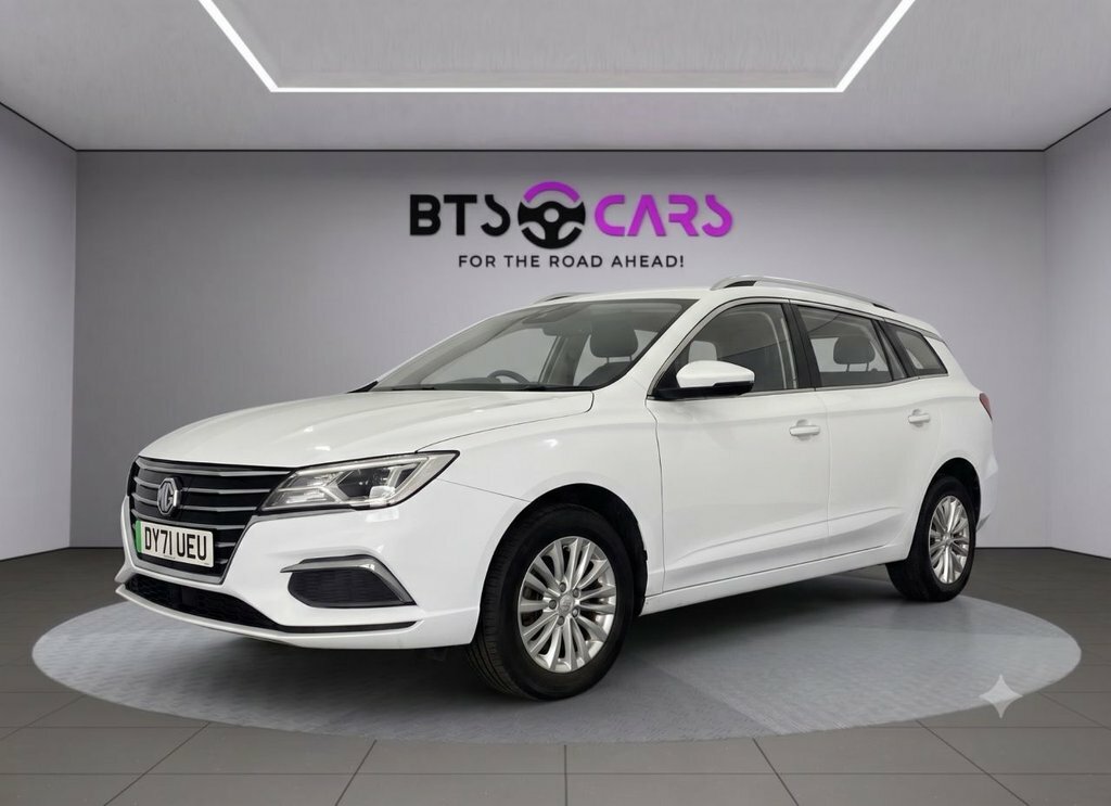 MG MG5 Estate White