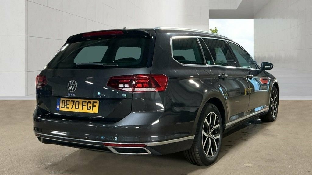 Volkswagen Passat 1.4L Gte Grey #3