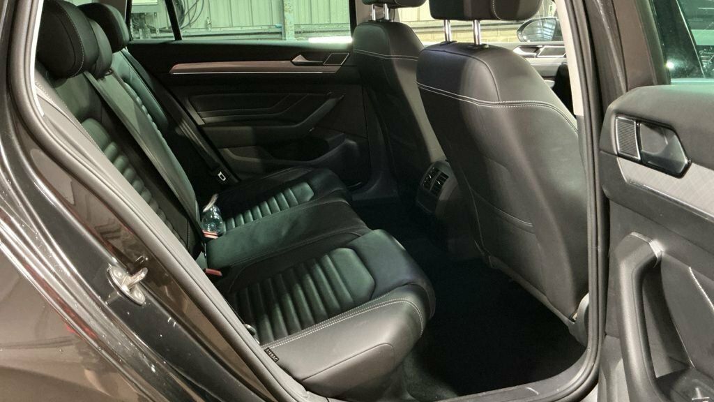 Volkswagen Passat Sel Grey #8