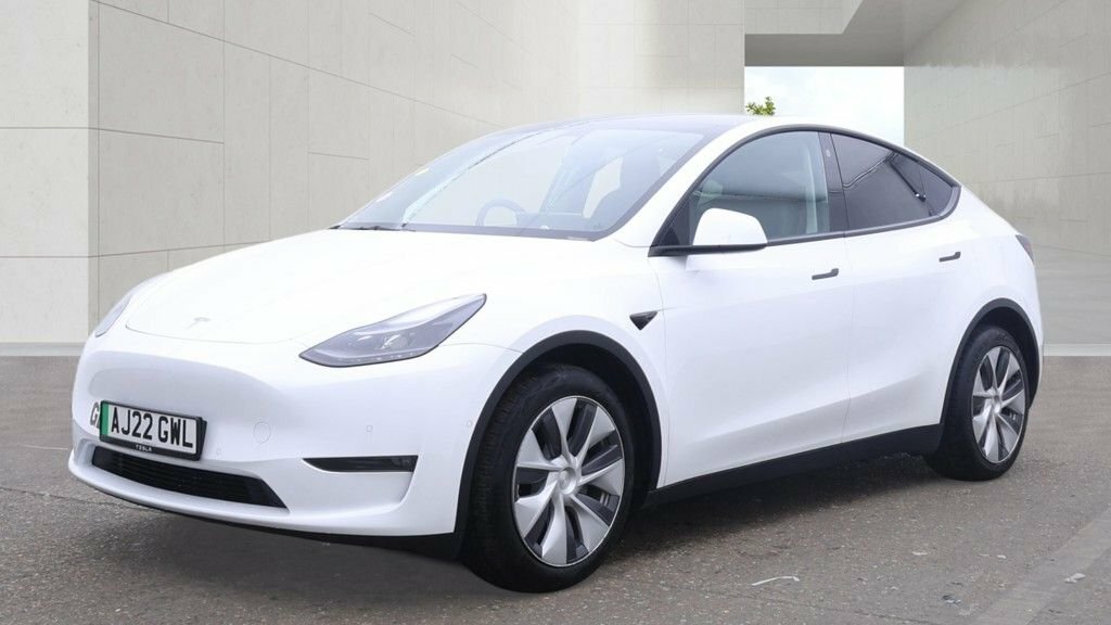 Tesla Model Y Suv White