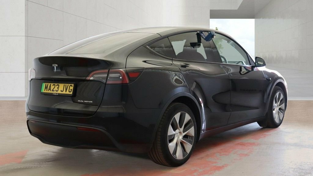 Tesla Model Y Suv Black #3