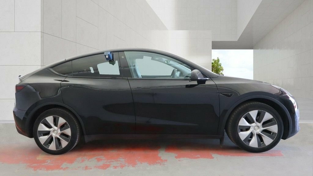Tesla Model Y Suv Black #6