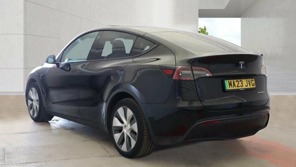 Tesla Model Y Suv Black #5