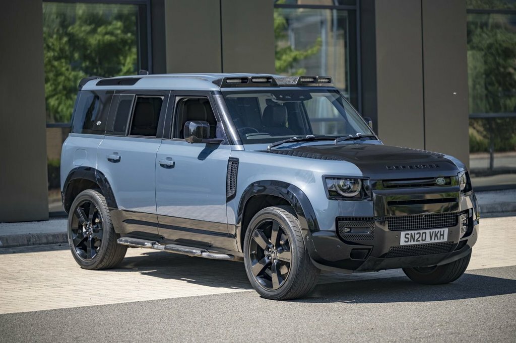 Land Rover Defender 110 First Edition Green #9