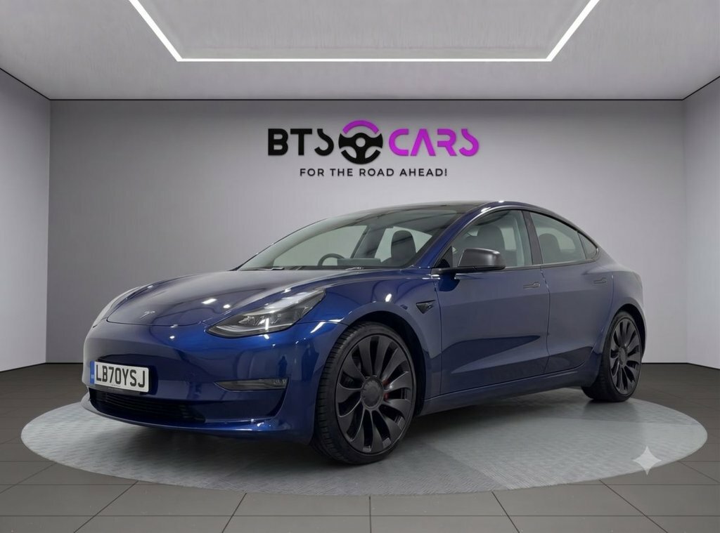 Tesla Model 3 Saloon Blue
