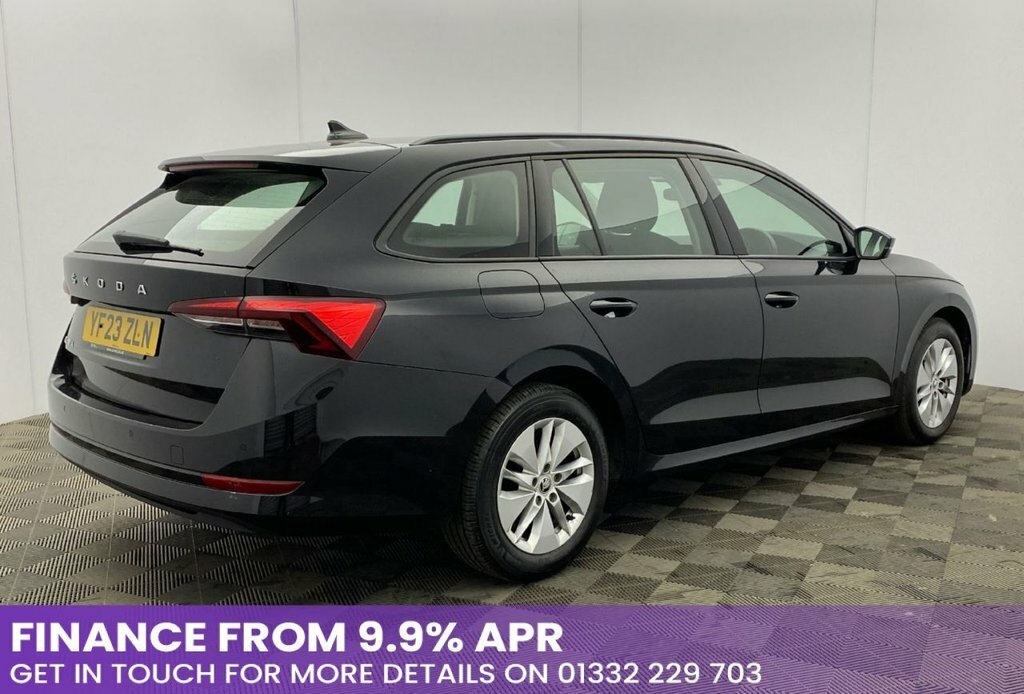 Skoda Octavia 1.5L Se Black #3