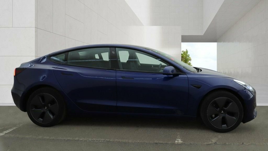 Tesla Model 3 Saloon Blue #6