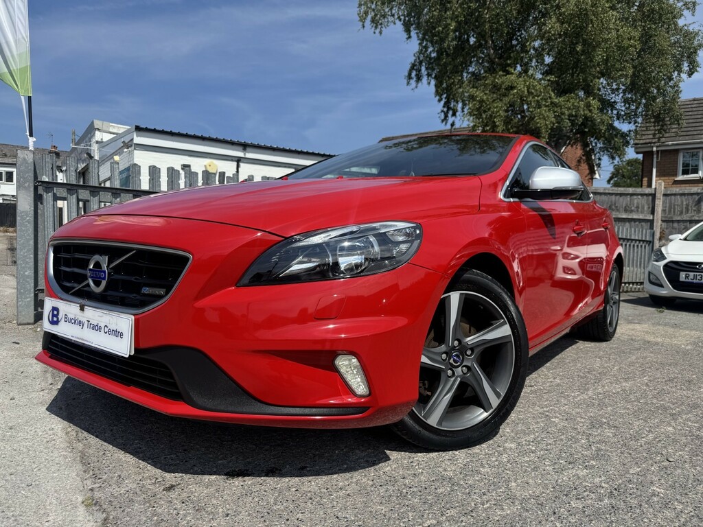 Volvo V40 Hatchback 1.6 T2 R-design 201414 FD14KTP Red