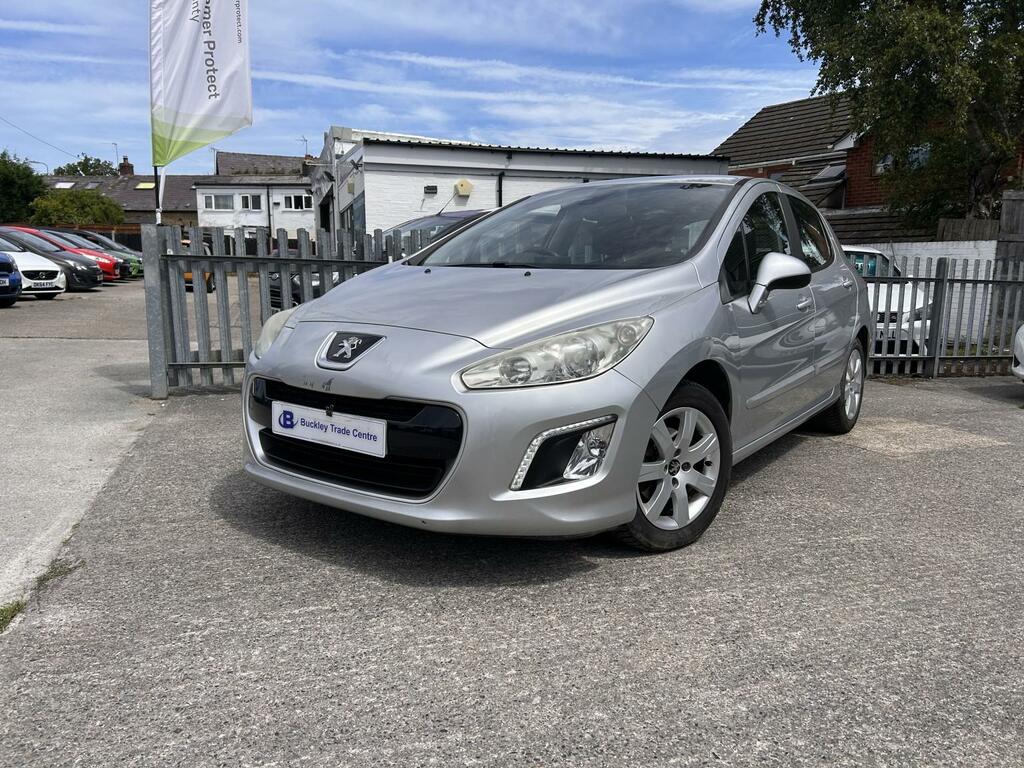 Peugeot 308 Hatchback 1.6 Hdi Active 201363 Silver