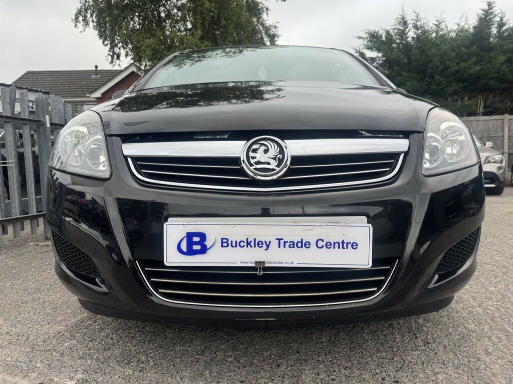 Vauxhall Zafira Mpv 1.6 16V Exclusiv 201313 MA13VRR Black #3