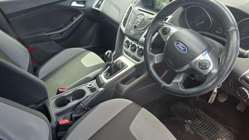 Ford Focus 1.6 Zetec Euro 5 White #13