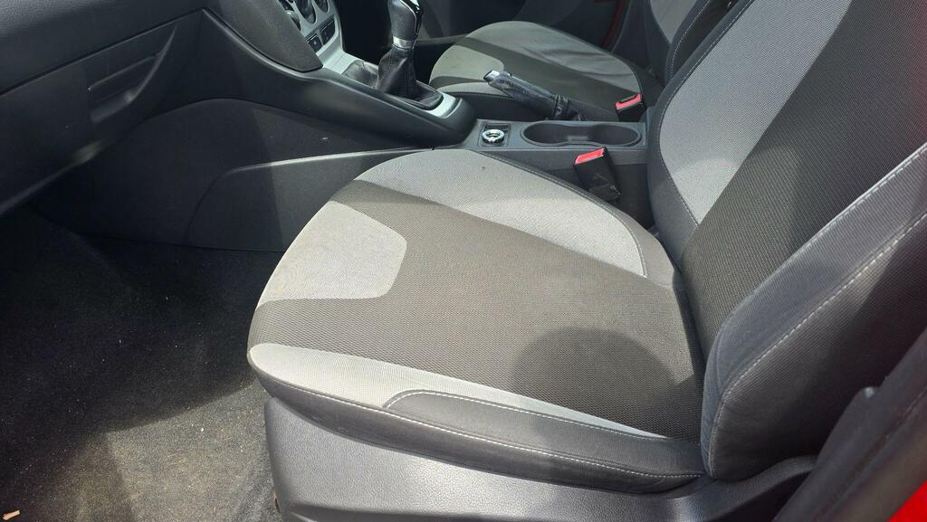 Ford Focus 1.6 Zetec Euro 5 White #30