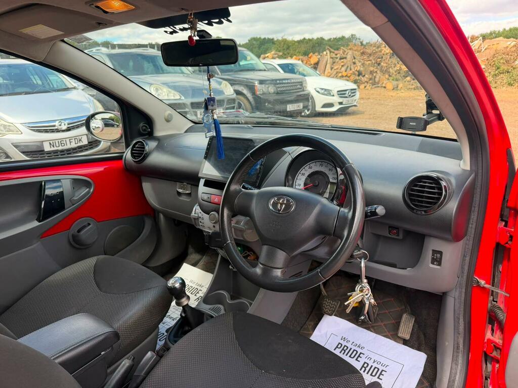 Toyota Aygo Hatchback Black #15