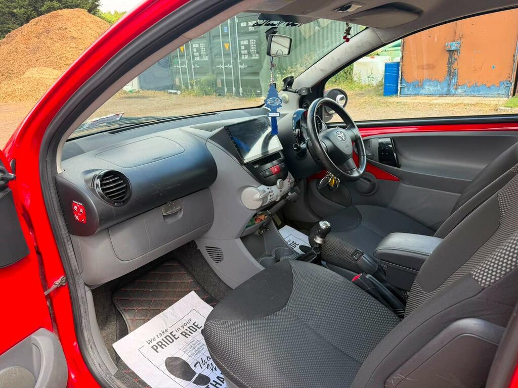 Toyota Aygo Hatchback Black #60