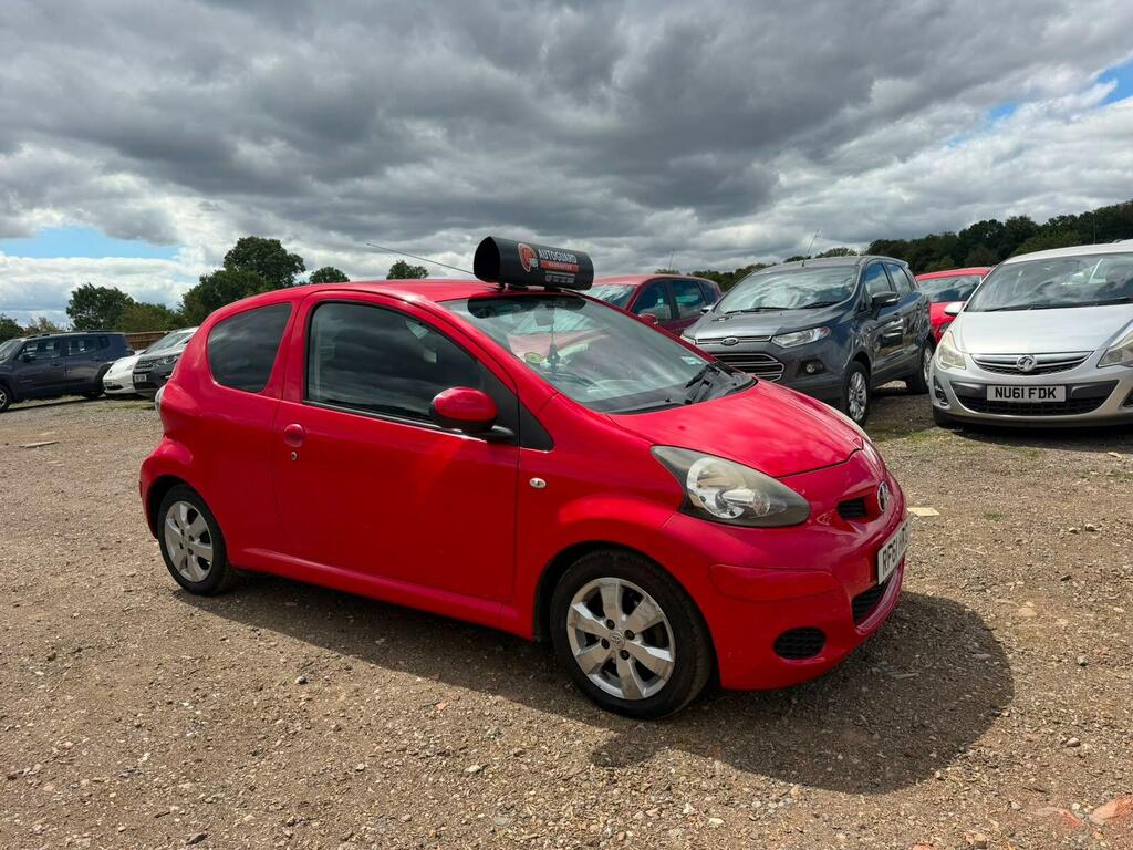 Toyota Aygo Go Red #5