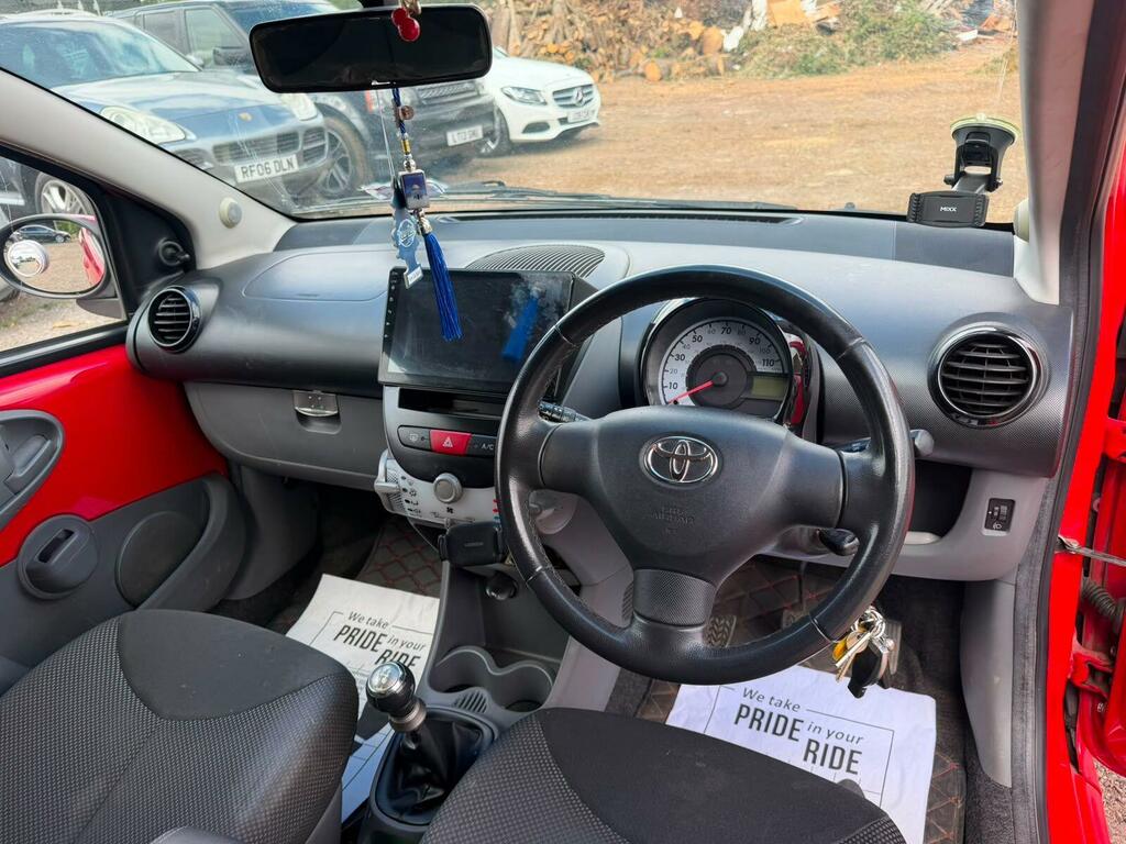 Toyota Aygo Hatchback Black #12