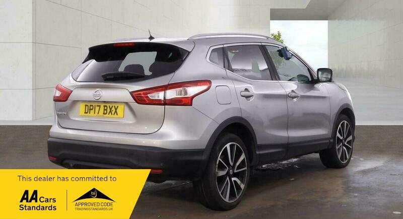 Nissan Qashqai 1.5 Dci Tekna 2Wd Silver #4