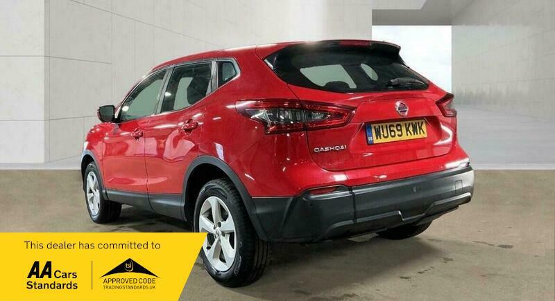 Nissan Qashqai 1.5 Dci Acenta Premium WU69KWK Red #3