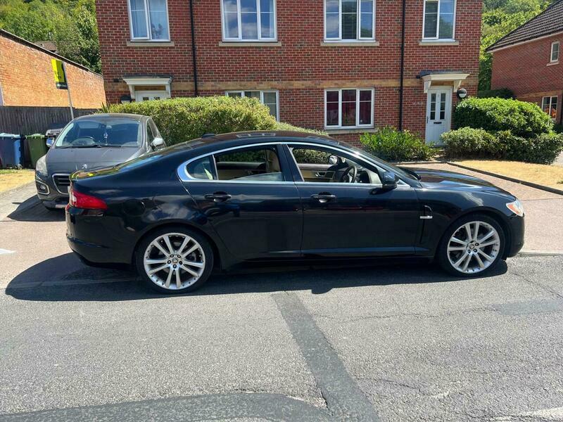 Jaguar XF 3.0D S V6 Premium Black #5
