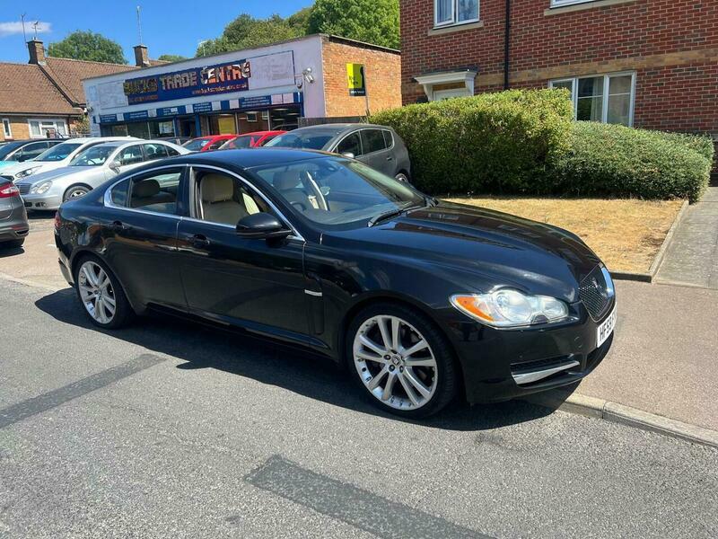 Jaguar XF 3.0D S V6 Premium Black #4