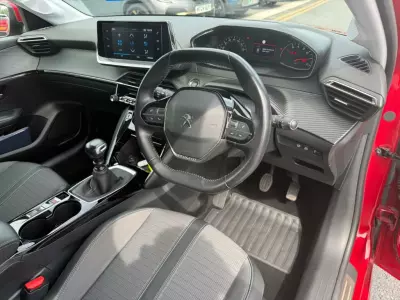 Peugeot 208 1.2 Puretech Allure Eat Euro 6 Ss Black #12