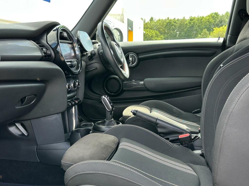 Mini Hatch F56 Mini 3-Door Cooper Exclusive Lci White #24
