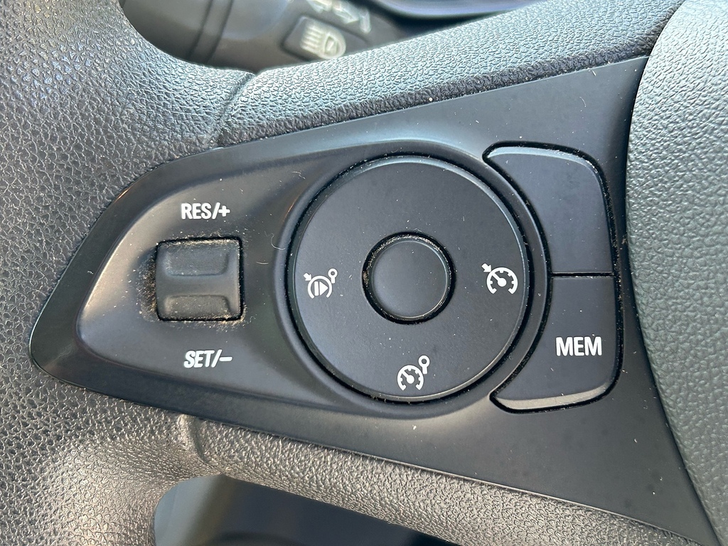 Vauxhall Combo Life Turbo D Blueinjection Energy HN68XLA Blue #3