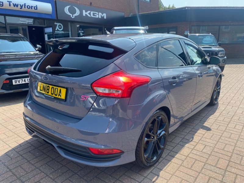 Ford Focus 2.0T Ecoboost St-3 Navigation Grey #6