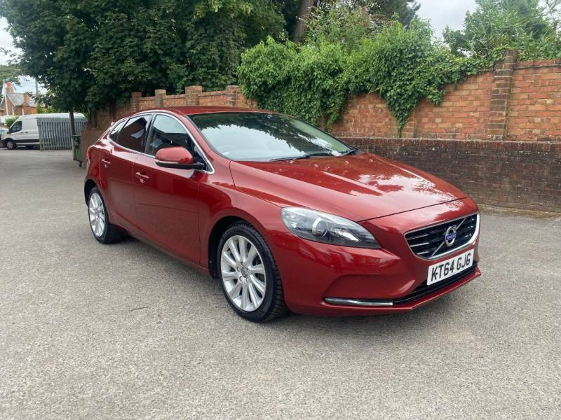 Volvo V40 D3 Se Lux Nav Red