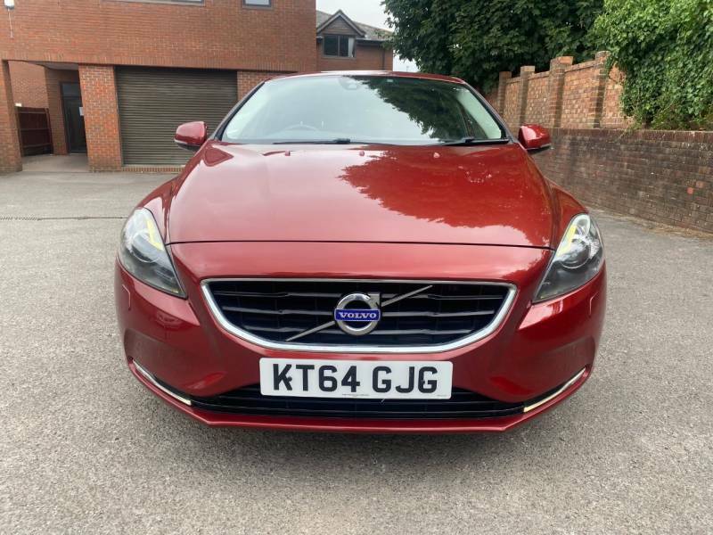 Volvo V40 D3 Se Lux Nav Red #2