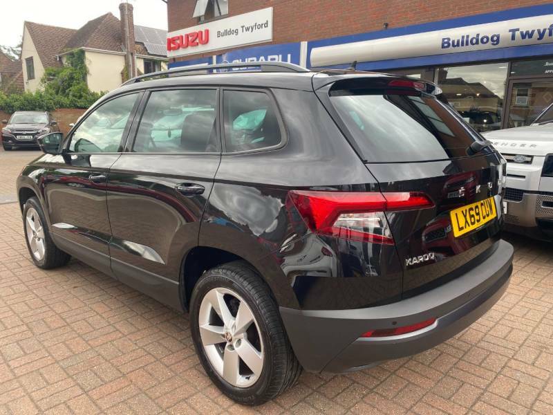 Skoda Karoq 1.5 Tsi Se L Dsg Black #4