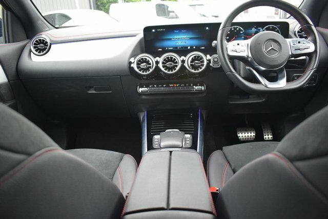 Mercedes-Benz EQA 300 4Matic Amg Line Black #15