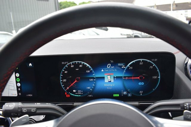 Mercedes-Benz EQA 300 4Matic Amg Line Black #20