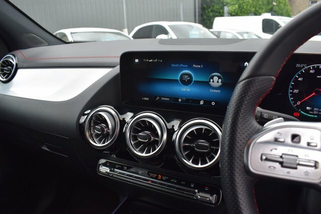 Mercedes-Benz EQA 300 4Matic Amg Line Black #17