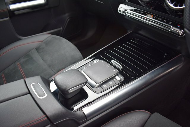 Mercedes-Benz EQA 300 4Matic Amg Line Black #16