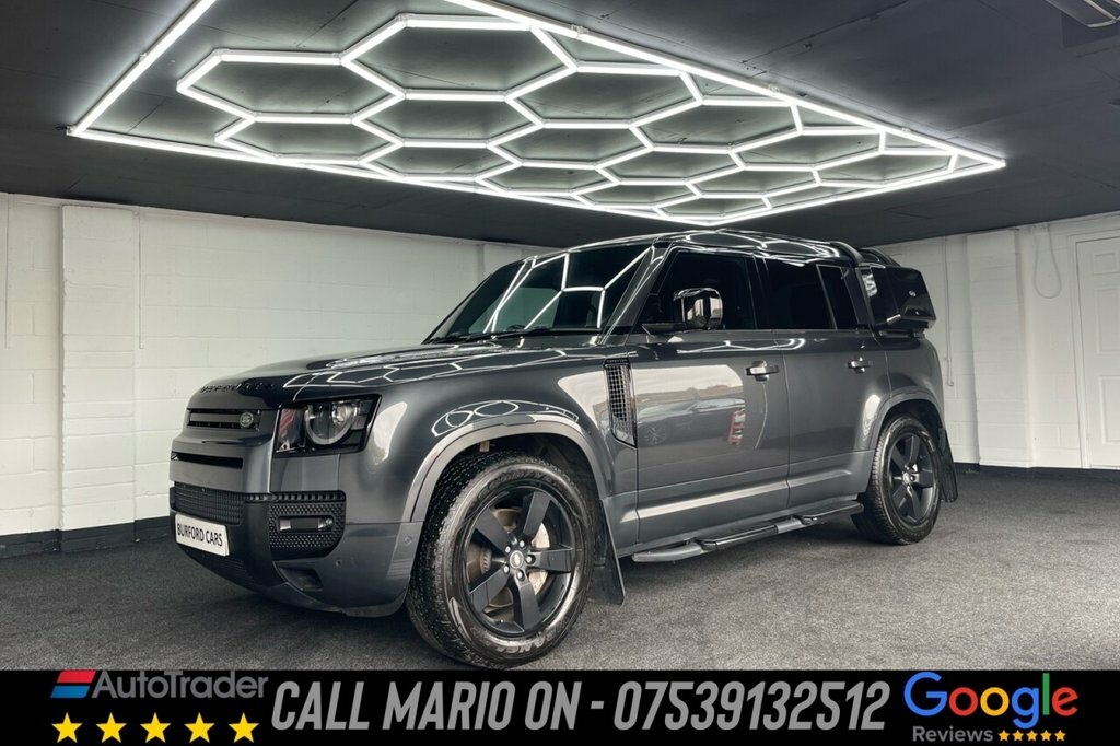 Land Rover Defender 3L Hse Grey