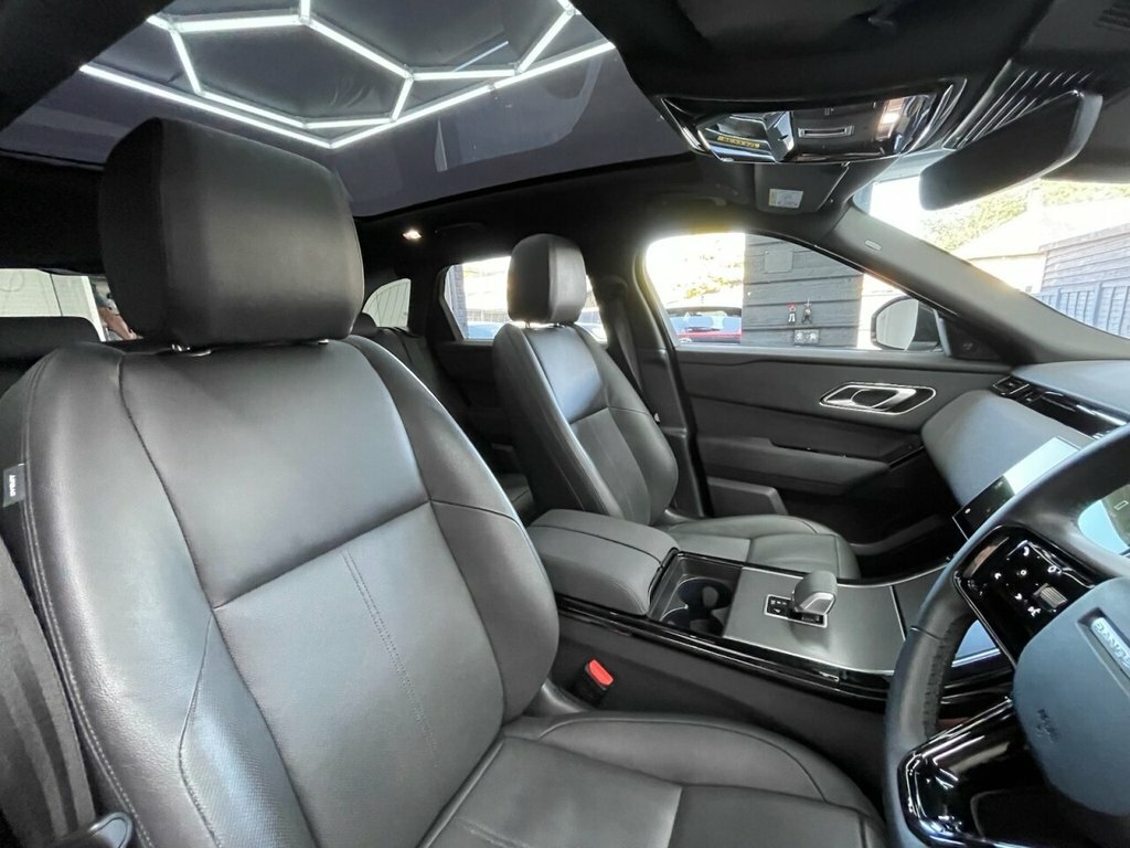 Land Rover Range Rover Velar 2L Dynamic Se Silver #4