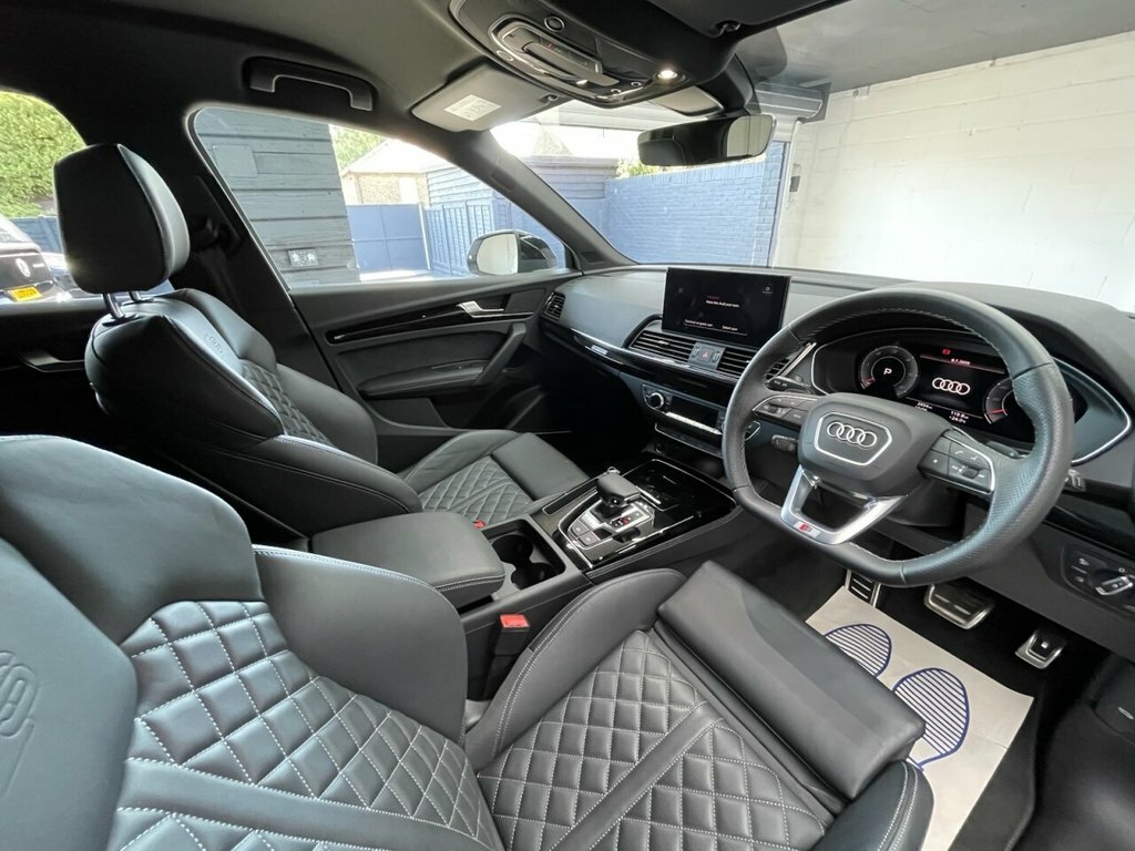 Audi Q5 2L Edition 1 White #4